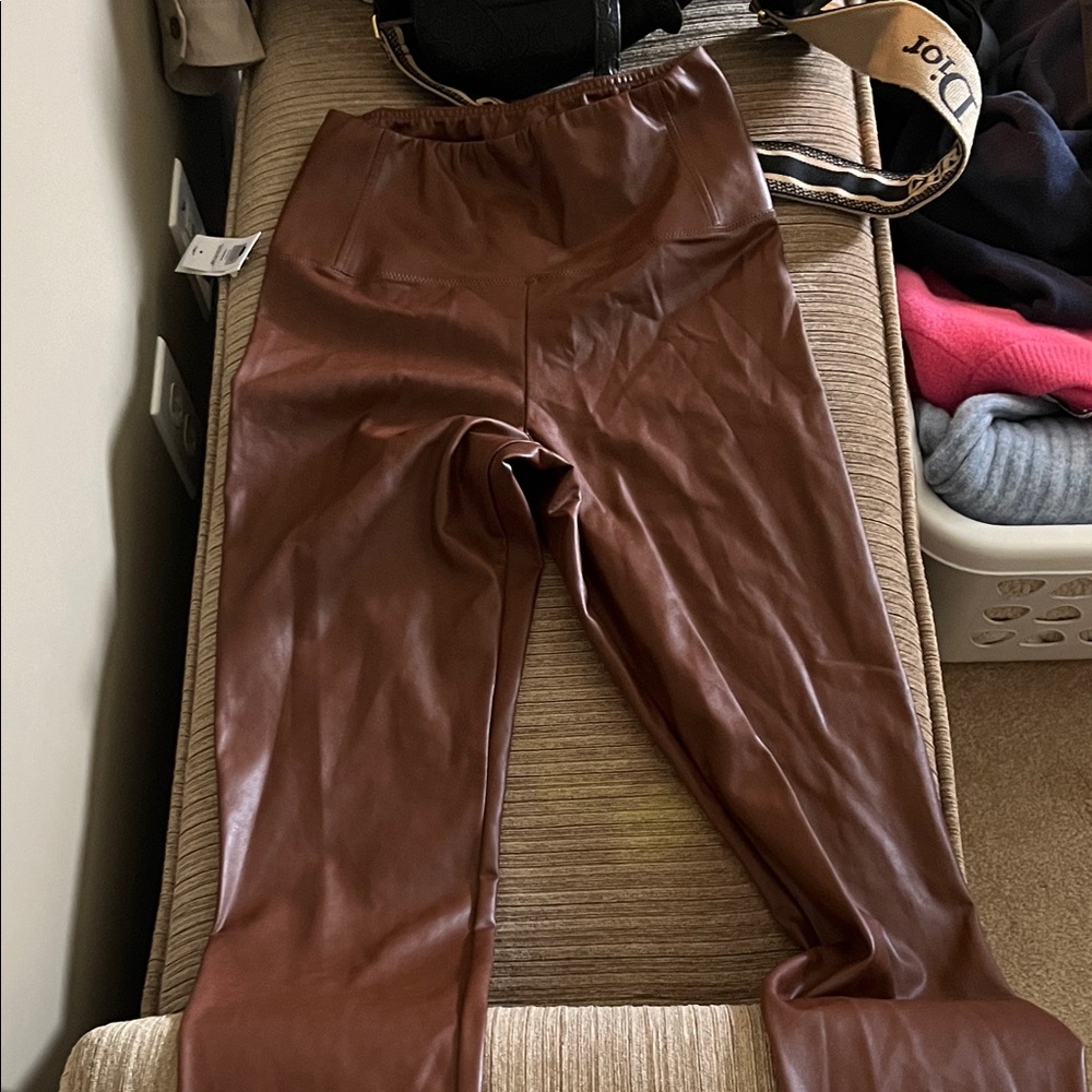 Wilfred vegan leather Brown pants/ leggings